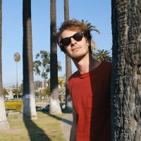Under the Silver Lake (2019) Movie Review
